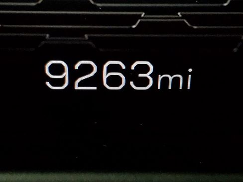 Used 2025 GMC Acadia Elevation image 14