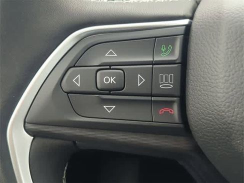 New 2025 Jeep Grand Cherokee Laredo image 24