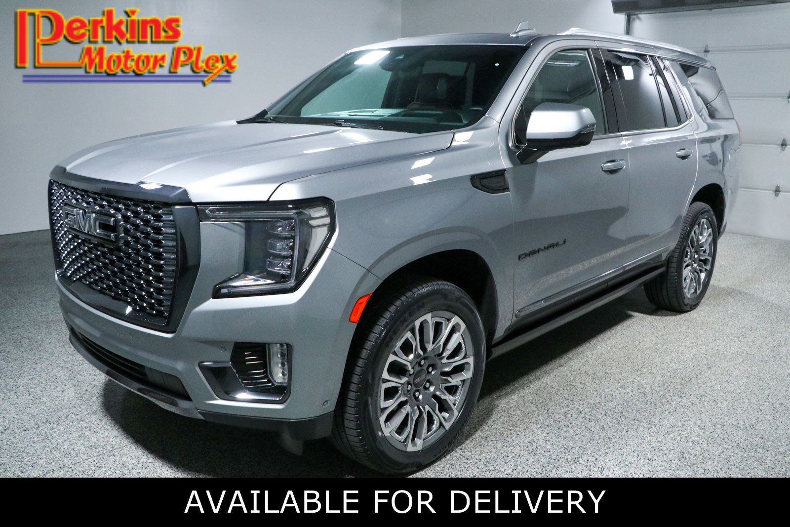 Used 2023 GMC Yukon Denali Ultimate AWD/4WD image 1