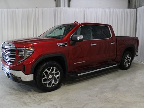 Used 2024 GMC Sierra 1500 SLT w/ SLT Premium Plus Package AWD/4WD image 26