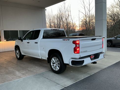 Used 2023 Chevrolet Silverado 1500 Custom image 20