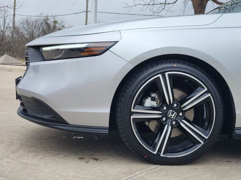 Certified 2024 Honda Accord Sport image 8