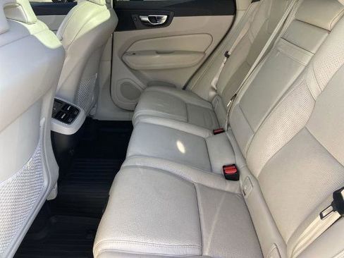 Used 2021 Volvo XC60 T5 Inscription w/ Protection Package Premier image 22