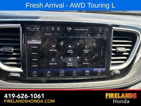 Used 2023 Chrysler Pacifica Touring-L w/ S Appearance Package AWD/4WD image 23