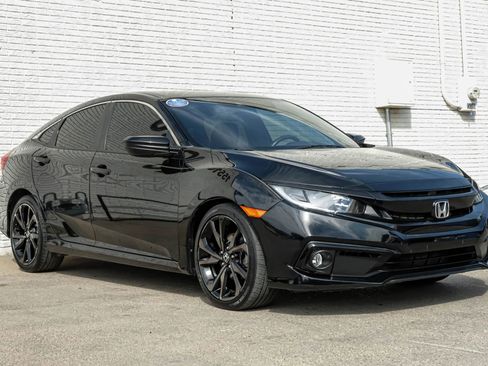 Used 2019 Honda Civic Sport image 5