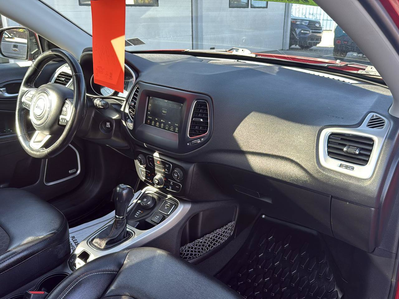 Used 2020 Jeep Compass Latitude AWD/4WD image 26