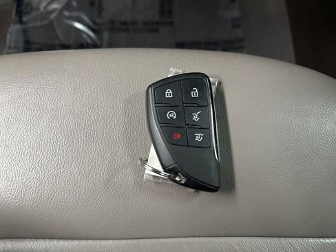 Used 2023 Chevrolet Suburban Z71 w/ Luxury Package image 42