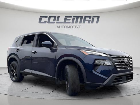 New 2026 Nissan Rogue SV AWD/4WD image 7