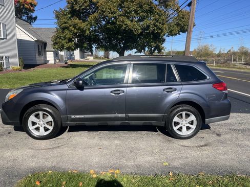 Used 2014 Subaru Outback 2.5i Premium image 5