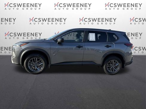 Used 2024 Nissan Rogue S image 2