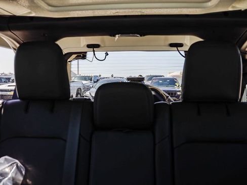 New 2026 Jeep Wrangler Unlimited Rubicon w/ Whitecap Package image 26