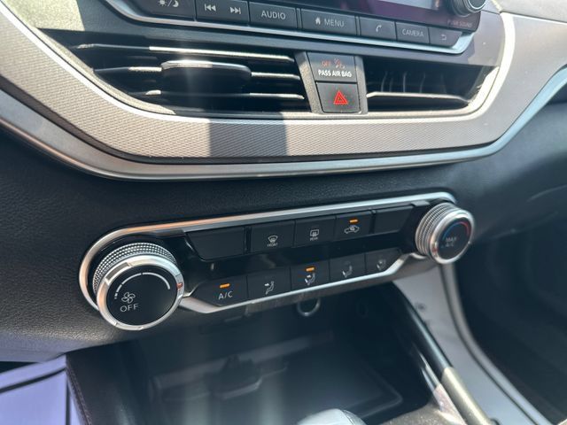 Used 2023 Nissan Altima 2.5 SR FWD image 17