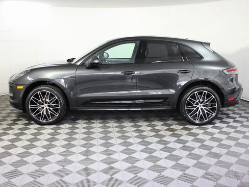 Certified 2025 Porsche Macan Turbo image 2