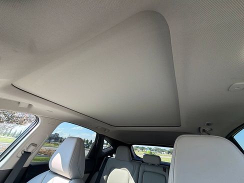 Used 2025 Nissan Murano SL AWD/4WD image 7