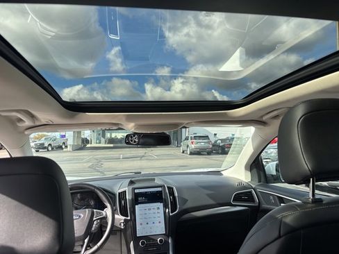 Certified 2022 Ford Edge SEL w/ Convenience Package image 18