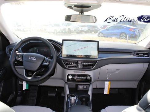 New 2025 Ford Escape SE image 10