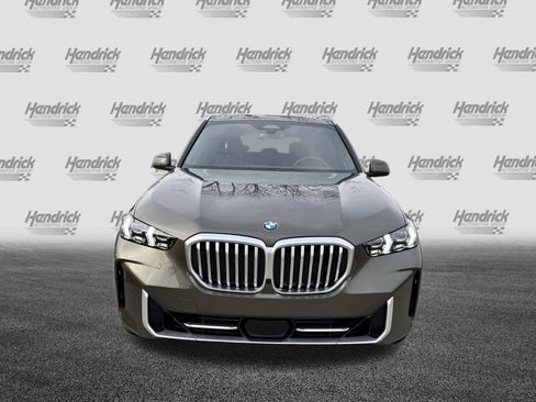 Certified 2025 BMW X5 xDrive40i w/ Premium Package image 3