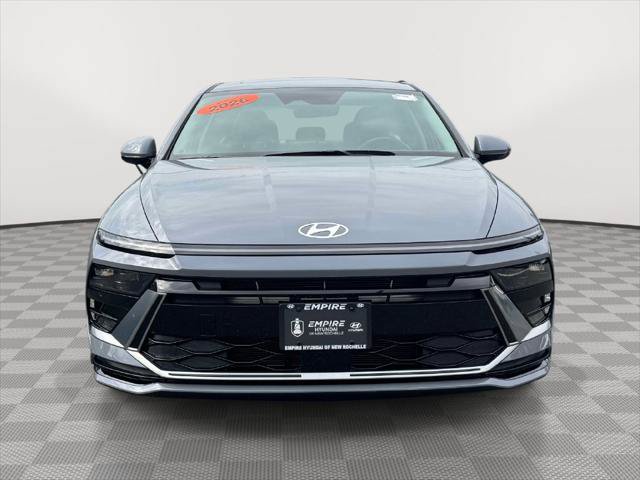 Used 2026 Hyundai Sonata SEL FWD image 2