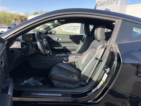 Used 2024 Ford Mustang GT Premium RWD image 17