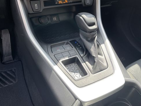 Certified 2024 Toyota RAV4 XLE w/ Convenience Package FWD image 26