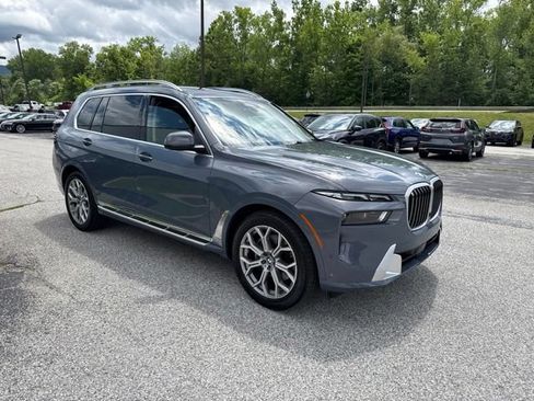 Used 2026 BMW X7 xDrive40i AWD/4WD image 17