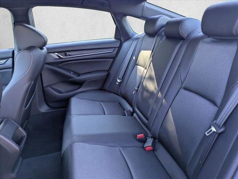 Used 2019 Honda Accord Sport image 17