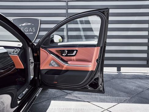 Used 2024 Mercedes-Benz S 63 AMG S image 22