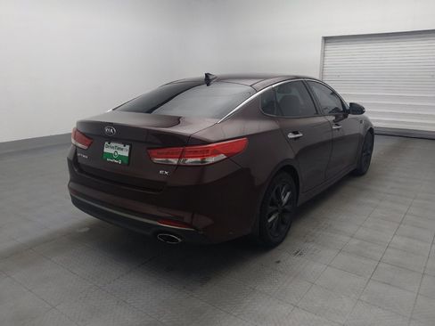 Used 2017 Kia Optima EX FWD image 9