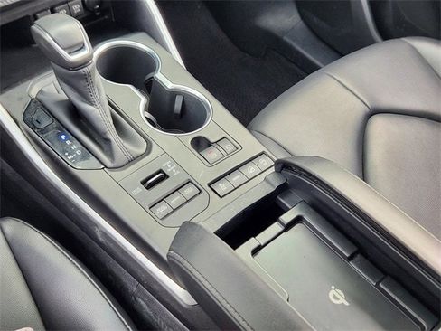 Used 2020 Toyota Highlander XLE image 15