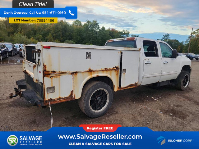 Used 2011 Chevrolet Silverado 3500 LT AWD/4WD image 4