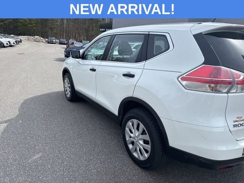 Used 2016 Nissan Rogue S image 10