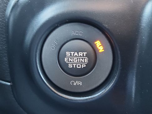 Used 2022 Jeep Wrangler Unlimited Sport AWD/4WD image 22