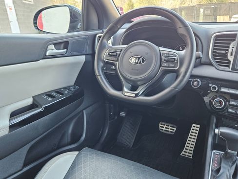 Used 2018 Kia Sportage EX w/ EX Sport Appearance Package image 9