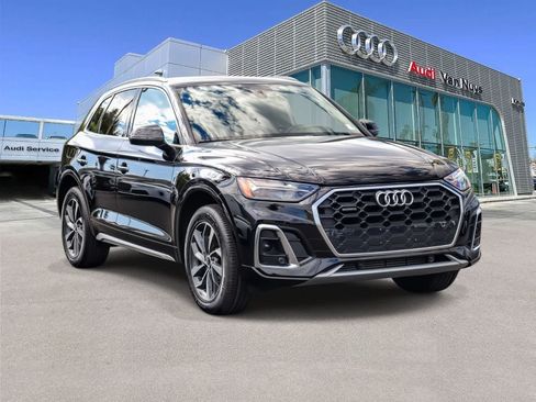 Used 2023 Audi Q5 2.0T Premium w/ Convenience Package AWD/4WD image 5