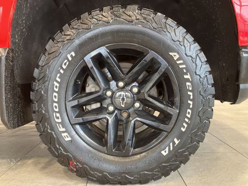 Used 2019 Chevrolet Silverado 1500 Custom Trail Boss w/ Custom Convenience Package AWD/4WD image 9