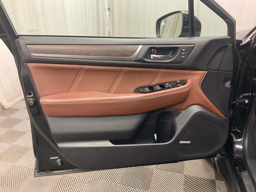 Used 2019 Subaru Outback 2.5i Touring AWD/4WD image 10