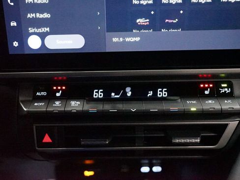 Used 2025 Toyota Camry XSE image 21