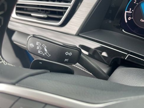 New 2025 Volkswagen Atlas Cross Sport SE image 19