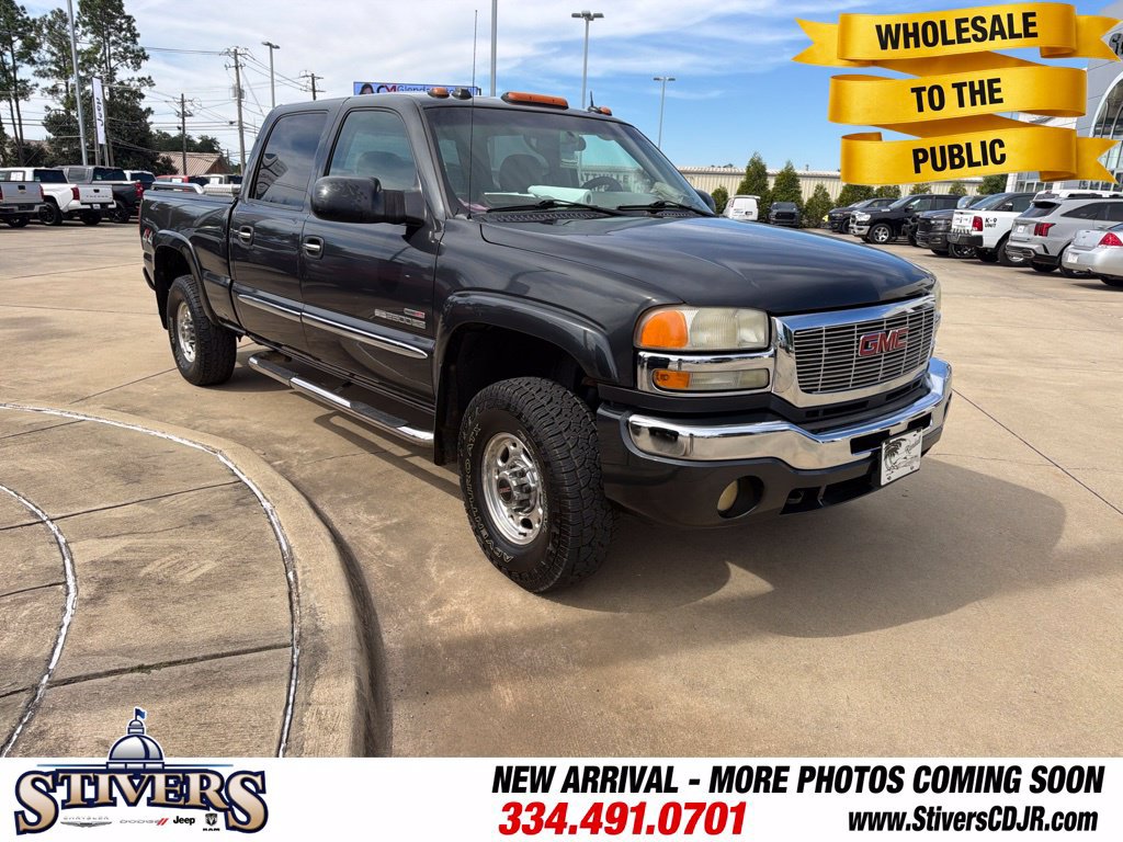 Used 2005 GMC Sierra 2500 SLT w/ Heavy-Duty Power Package AWD/4WD image 1