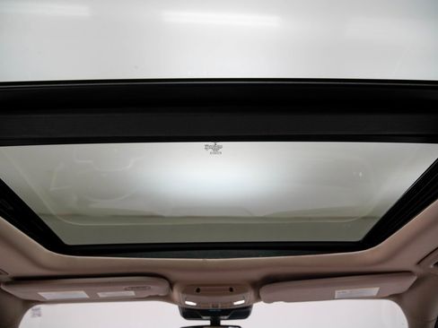 Used 2022 Ford Expedition Max Limited image 28