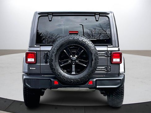 Certified 2021 Jeep Wrangler Unlimited Sahara image 8