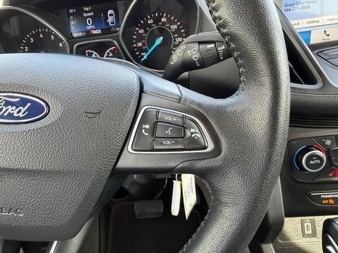 Used 2018 Ford Escape SEL FWD image 13