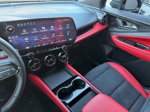 Used 2024 Chevrolet Blazer EV RS RWD image 28