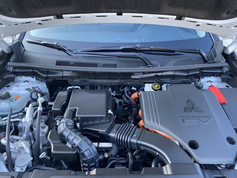 New 2025 Mitsubishi Outlander SE AWD/4WD image 39