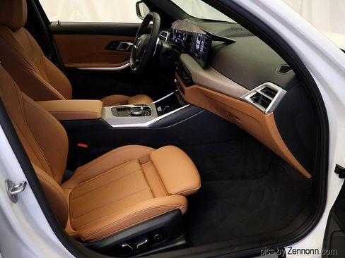Certified 2025 BMW 330i xDrive Sedan AWD/4WD image 35