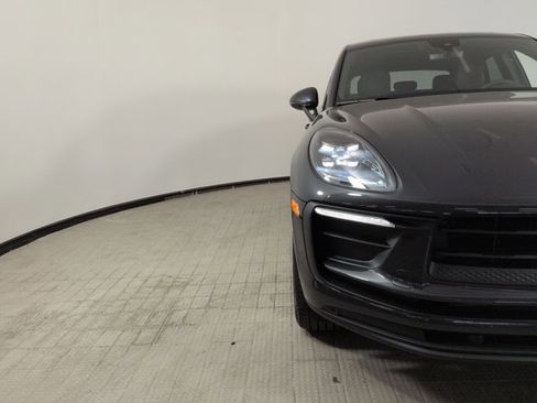 New 2026 Porsche Macan image 11