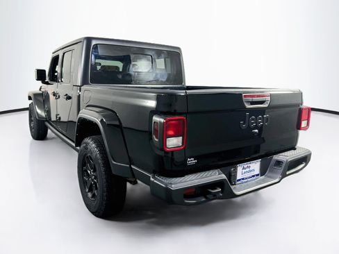 Used 2023 Jeep Gladiator Sport AWD/4WD image 7