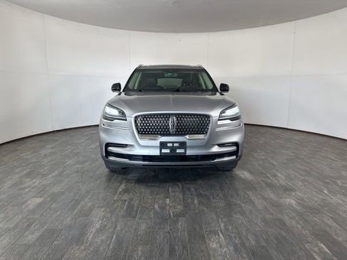 Used 2022 Lincoln Aviator Reserve image 2