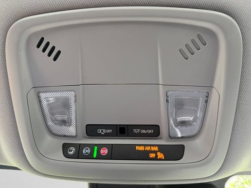 Used 2023 Chevrolet Malibu LT FWD image 19