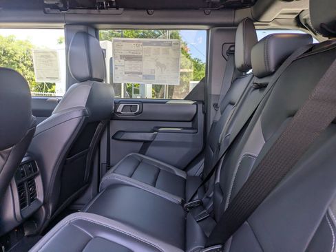 New 2026 Ford Bronco Outer Banks w/ Sasquatch Package AWD/4WD image 16
